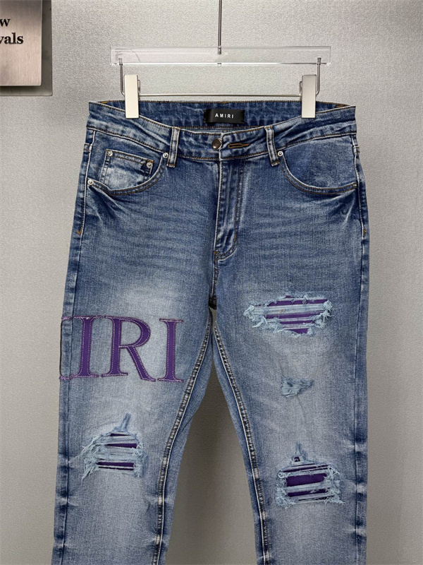 ロゴアクセント フェードウォッシュ リペアディテール AMIRI アミリ コピー ジーンズ ストリートカジュアル 人気アイテム