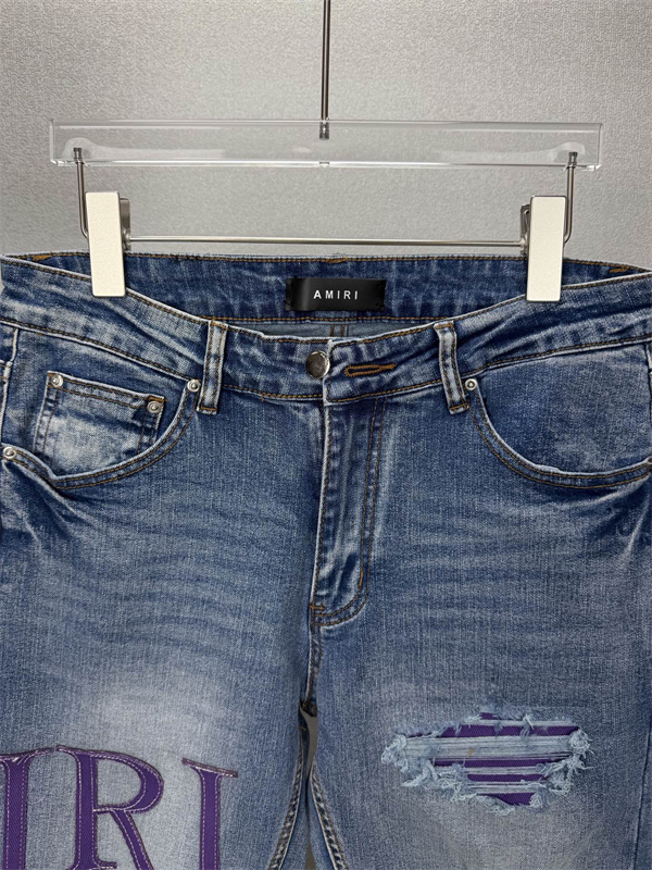 ロゴアクセント フェードウォッシュ リペアディテール AMIRI アミリ コピー ジーンズ ストリートカジュアル 人気アイテム