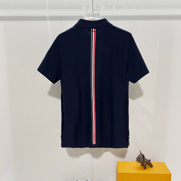 定番人気 トムブラウン 激安 5ボタン仕様 ポロシャツ Thom Browne 洗練されたベーシックモデル