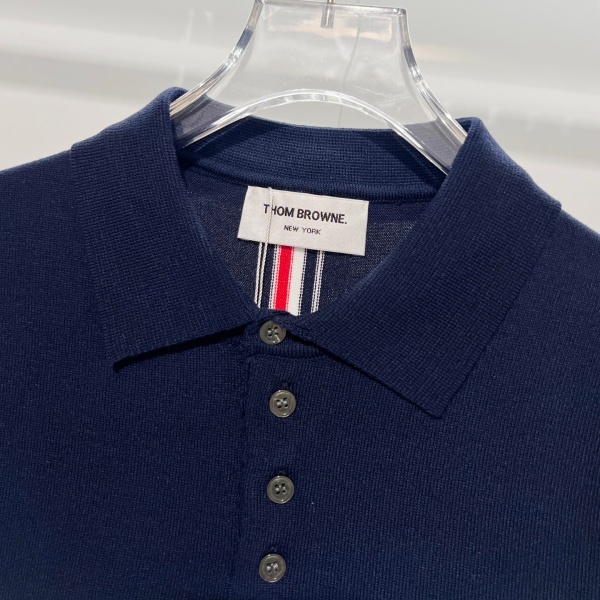 定番人気 トムブラウン 激安 5ボタン仕様 ポロシャツ Thom Browne 洗練されたベーシックモデル