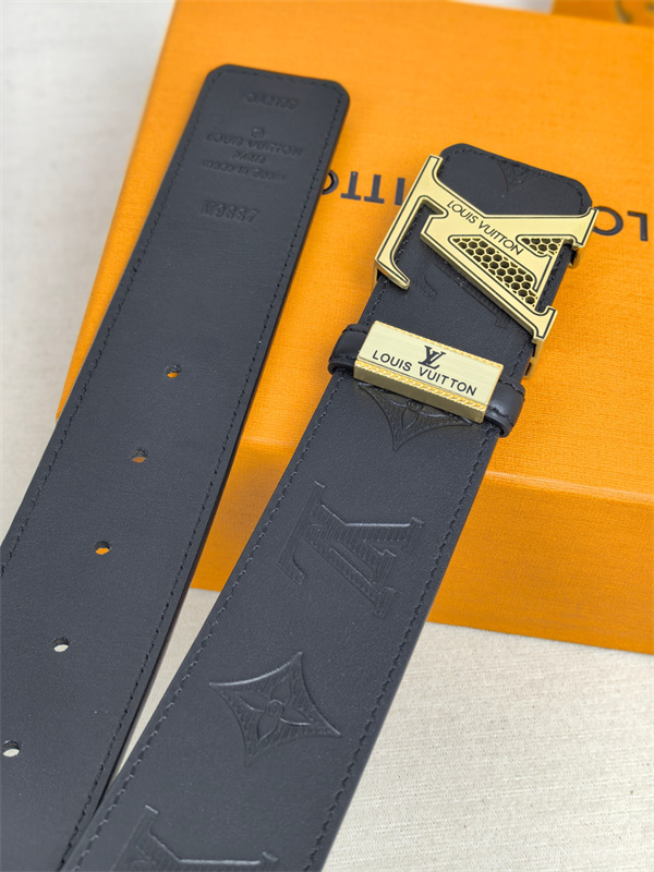 モノグラム型押し ゴールドLVバックル ハニカム装飾 LOUIS VUITTON ルイヴィトン コピー ベルト 新作注目