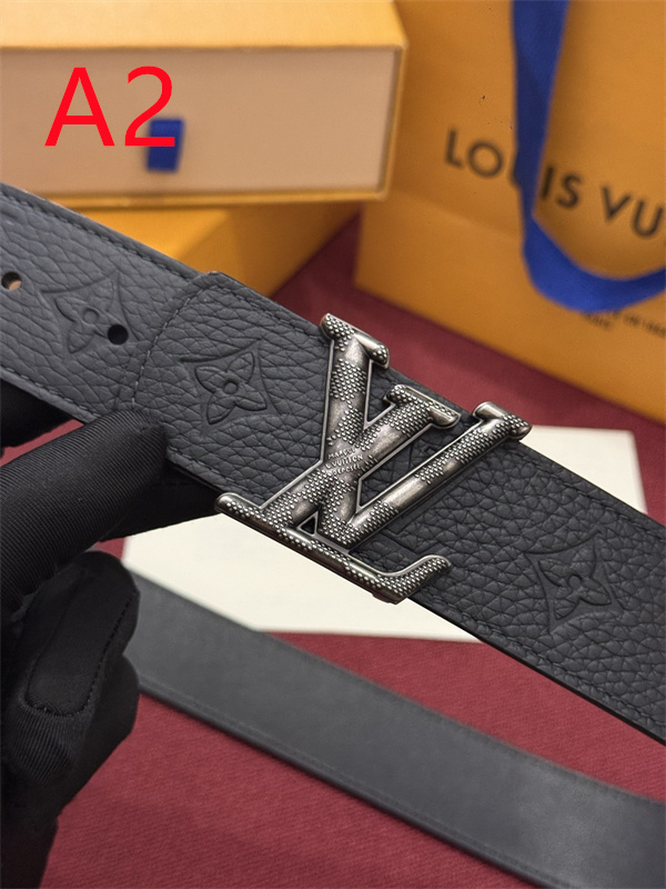 ヴィンテージ調バックル ブラック総柄 重厚アクセント LOUIS VUITTON ルイヴィトン コピー ベルト 海外注目