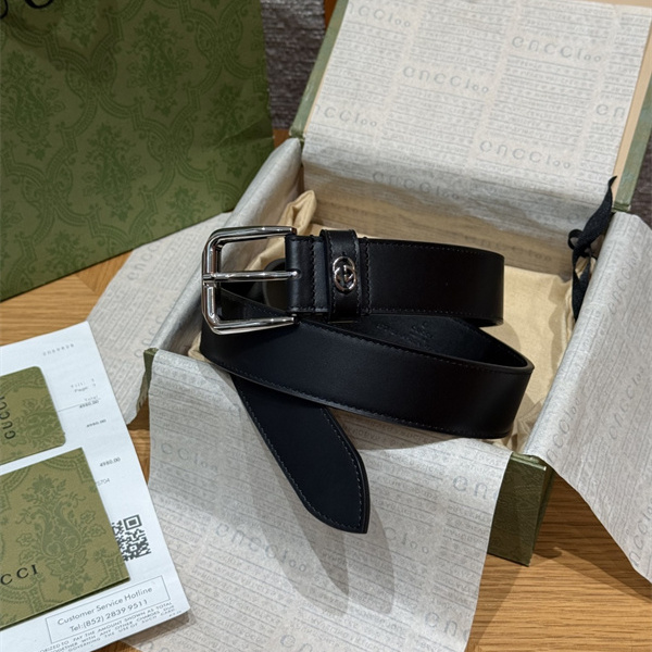 ミニGGディテール プレーンブラック スクエアピン仕様 GUCCI グッチ コピー ベルト 人気再燃
