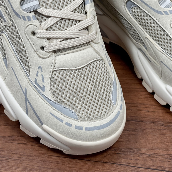 1日履いても疲れにくいLV TATIC RUNNER ★2026人気春夏ルイヴィトンスニーカースーパーコピー