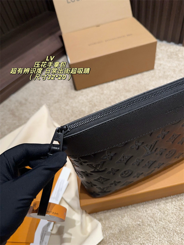 お出かけ便利★収納力抜群★ヴィトンクラッチバッグコピー Louis Vuittonメンズ通勤2026流行り