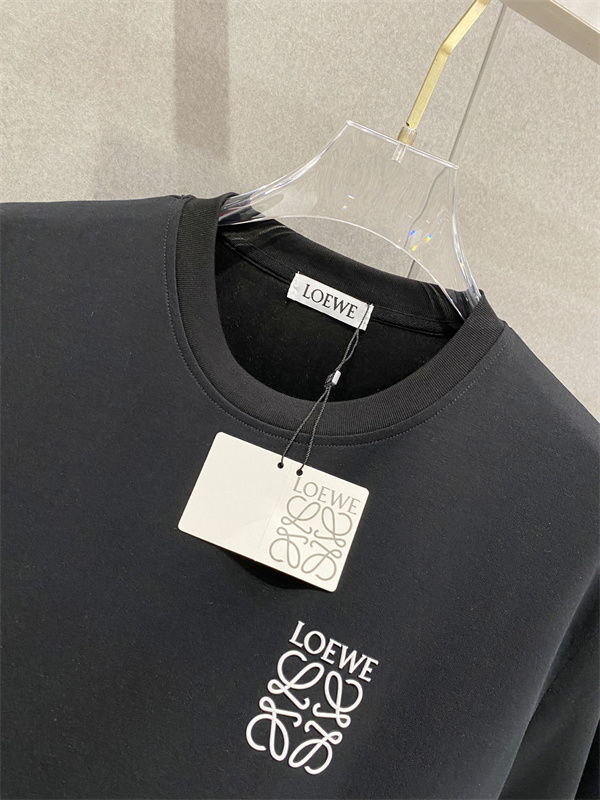 LOEWE 2026ss春夏ロエベセットアップコピー人気ランキングおしゃれコーディネート2点セット