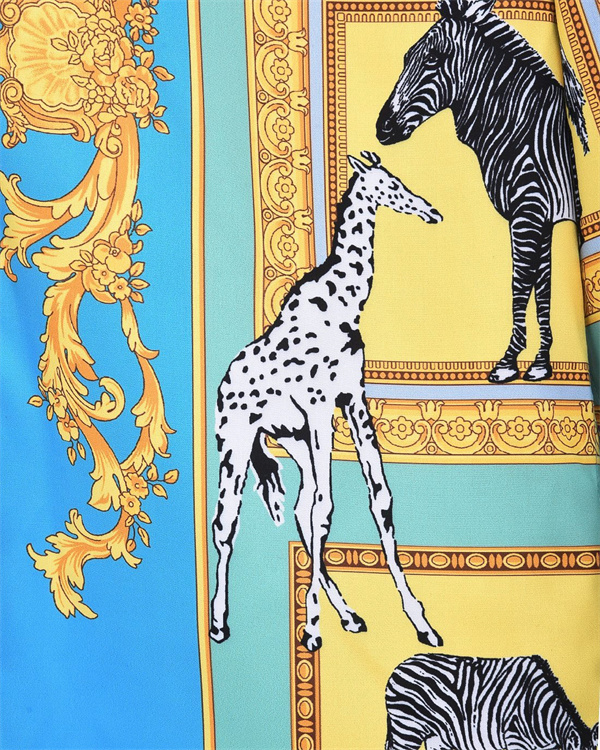 人気上昇 海外セレクト コーデ映え フレームアートプリント 端正な襟元 軽やかタッチ VERSACE ヴェルサーチ コピー 長袖シャツ
