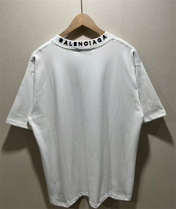 個性BALENCIAGA バレンシアガｔシャツコピー☆☆エレガント人気ランキングおしゃれ半袖
