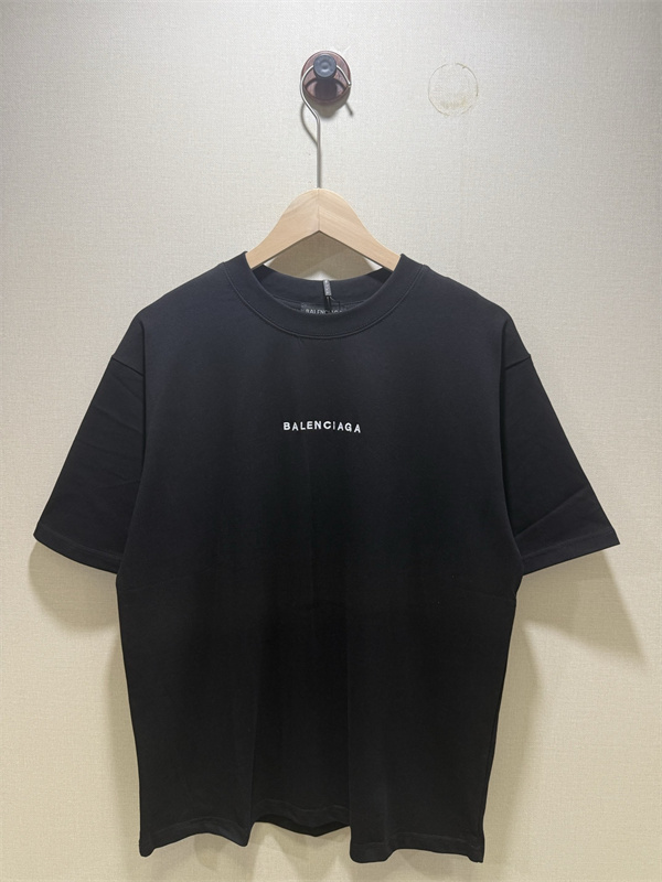 個性BALENCIAGA バレンシアガｔシャツコピー☆☆エレガント人気ランキングおしゃれ半袖