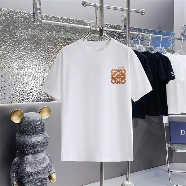 レイヤードモチーフ 柔らかな風合い 耐久性良好 LOEWE ロエベ コピー 半袖Tシャツ 洗練カジュアル 売れ筋浮上 コーデ主軸