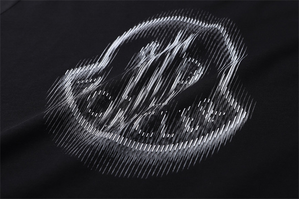 モーションエンブレム コットン天竺 程よいゆとり MONCLER モンクレール コピー 半袖Tシャツ 新作争奪 話題沸騰