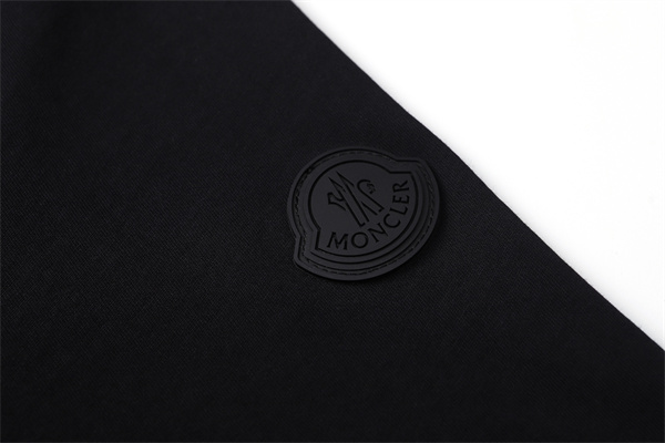 モーションエンブレム コットン天竺 程よいゆとり MONCLER モンクレール コピー 半袖Tシャツ 新作争奪 話題沸騰
