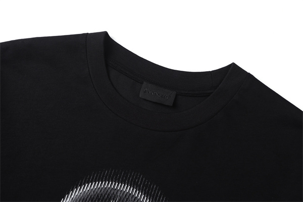 モーションエンブレム コットン天竺 程よいゆとり MONCLER モンクレール コピー 半袖Tシャツ 新作争奪 話題沸騰