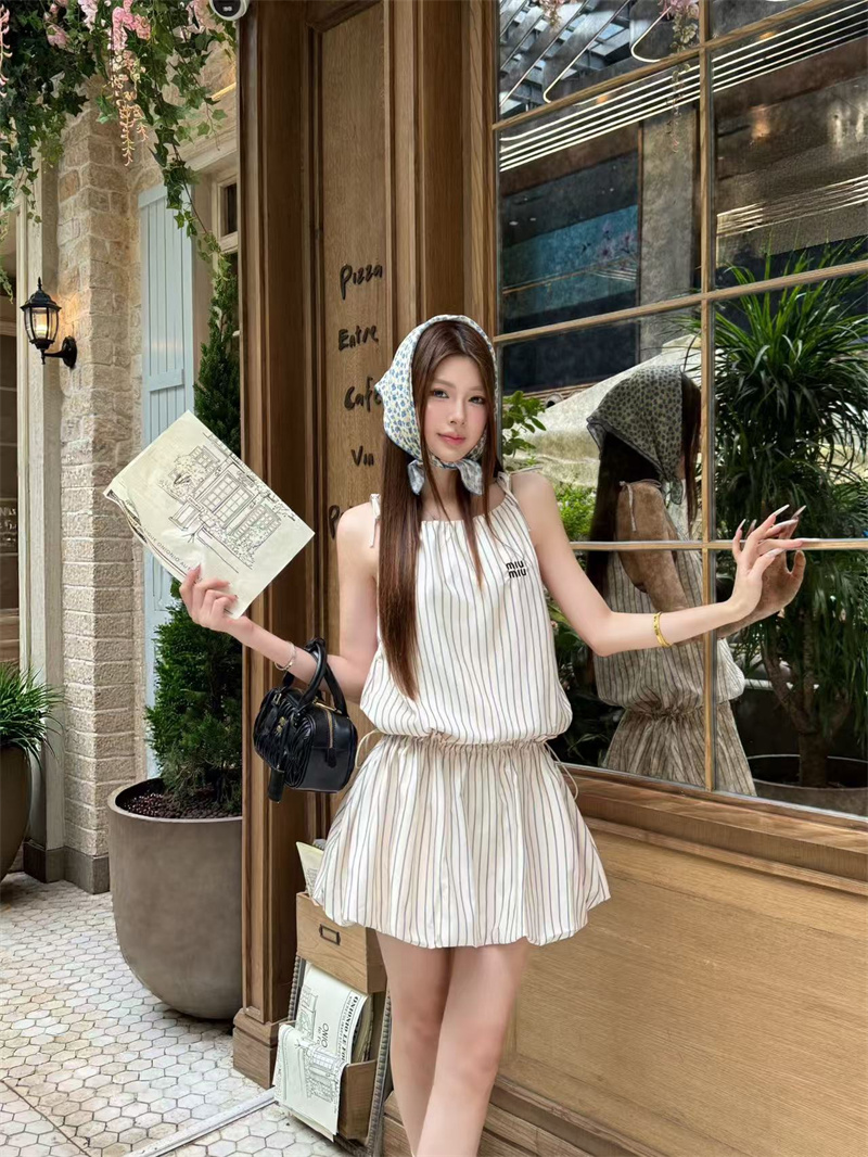 MIUMIUワンピーススーパーコピーミュウミュウ新作人気トレンド