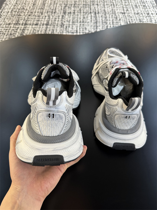BALENCIAGA  バレンシアガ3XLスニーカースーパーコピー 重厚ソール×メッシュアッパー  今季注目