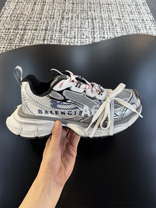 BALENCIAGA  バレンシアガ3XLスニーカースーパーコピー 重厚ソール×メッシュアッパー  今季注目