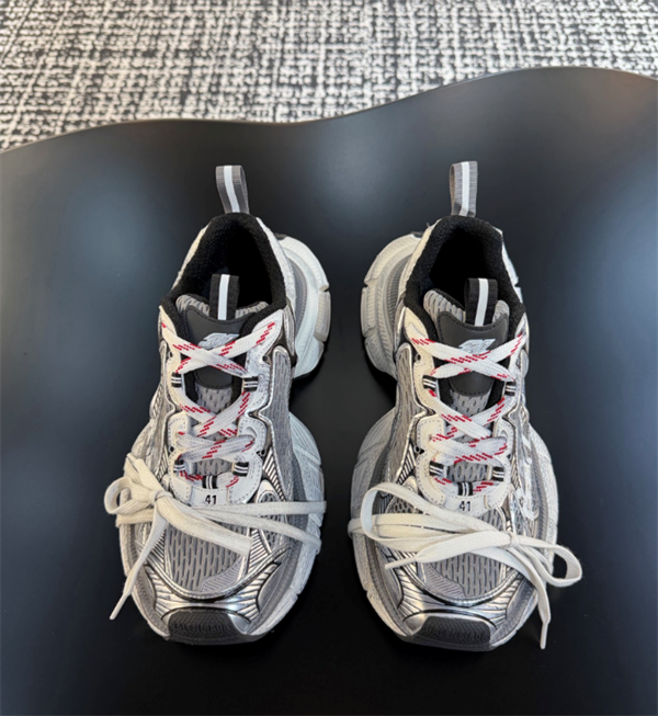 BALENCIAGA  バレンシアガ3XLスニーカースーパーコピー 重厚ソール×メッシュアッパー  今季注目