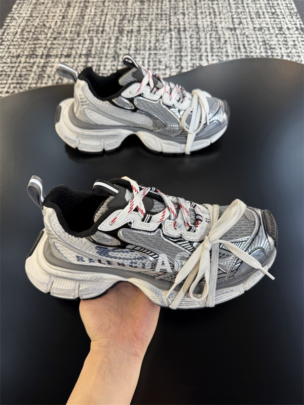 BALENCIAGA  バレンシアガ3XLスニーカースーパーコピー 重厚ソール×メッシュアッパー  今季注目