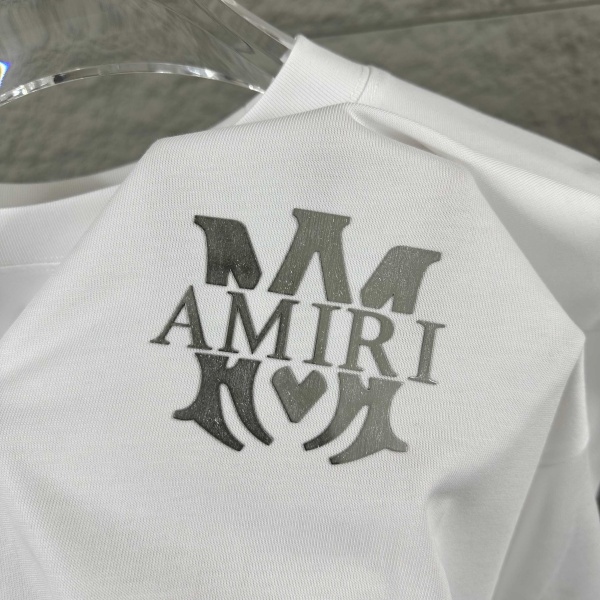 新作注目 AMIRI 激安 ミラーシルバー文字 アミリ ゆったりシルエット 半袖Tシャツ