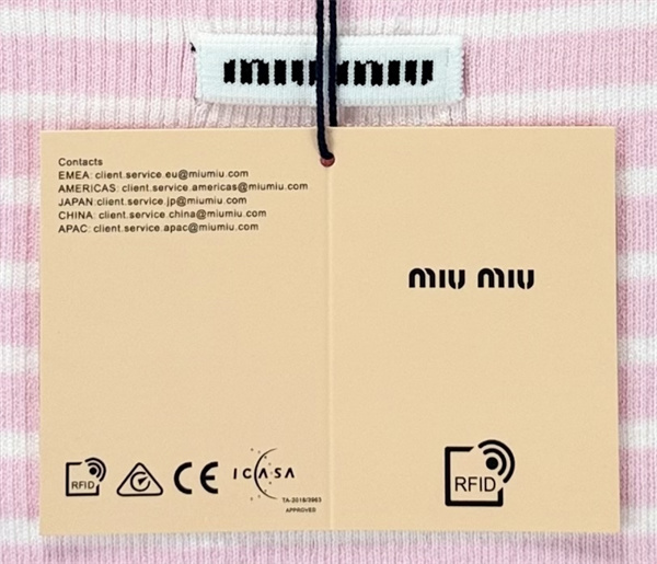 メタルバックル 伸縮リブ MIU MIU ミュウミュウ コピー ニットタンクトップ コンパクトフィット 反響先行 コーデ映え
