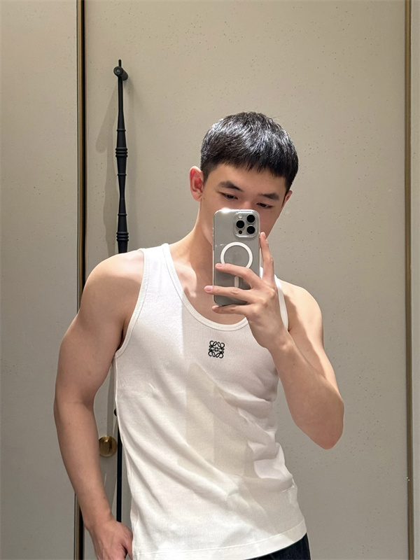 超人気男女OK☆ LOEWEロエベ タンクトップコピー2026春夏トレンドお洒落コーディネート