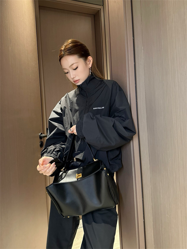男女OK新作Balenciaga  ☆☆バレンシアガジャケットコピー☆☆2026流行りトレンド
