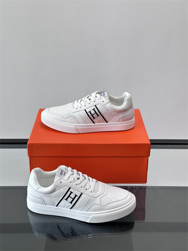 エルメススニーカースーパーコピーHERMES限定セール滑りにくさ高性能フ定番人気