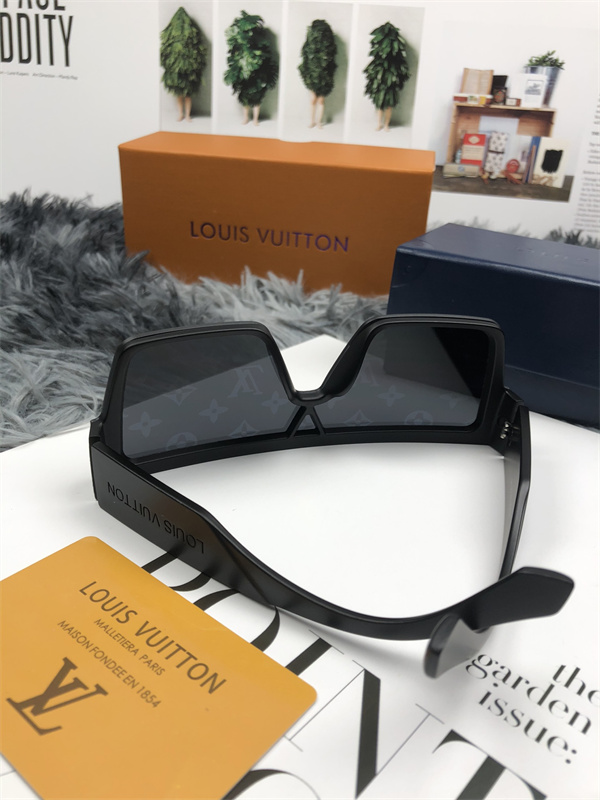セレブが今シーズン手に入れ2026SS新ブーム ルイ ヴィトン LOUIS VUITTON サングラスコピー 激安(日本最大級)