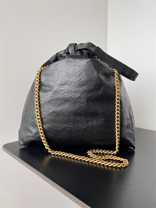 バレンシアガ ショルダーバッグコピー限定色がお目見え BALENCIAGA 新作が見逃せない  レディースバッグ一目惚れ級に