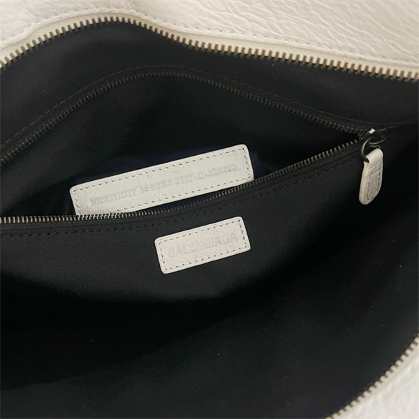 BALENCIAGA  手の届くプライスが魅力的 バレンシアガハンドバッグコピー 26SSトレンド ブランド激安通販 専門店