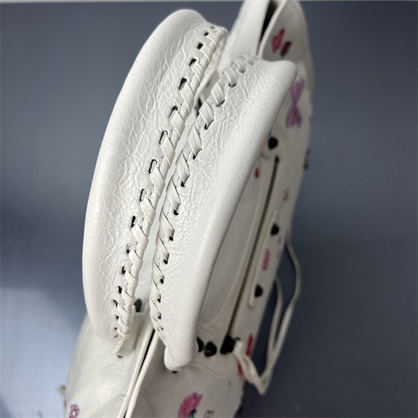 BALENCIAGA  手の届くプライスが魅力的 バレンシアガハンドバッグコピー 26SSトレンド ブランド激安通販 専門店