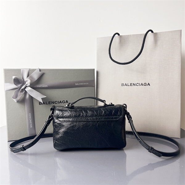 耐久性のある 2026春夏新作 BALENCIAGA バレンシアガ ショルダーバッグスーパーコピーブランド激安通販 専門店