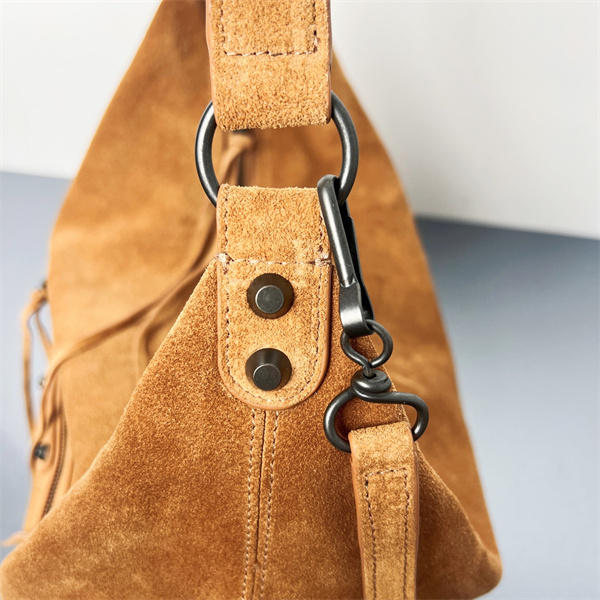 2026春夏新作 バレンシアガ バッグスーパーコピーBALENCIAGA 手持ち&ショルダー掛け大人のセンスを感じさせる ブランド激安通販 専門店