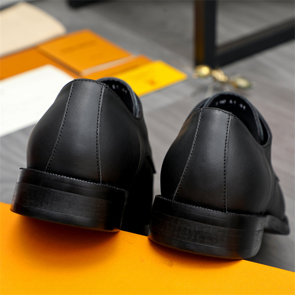 今季マストアイテム ルイ ヴィトン革靴コピー 海外のファッション新品  LOUIS VUITTON 2026 激安(日本最大級)