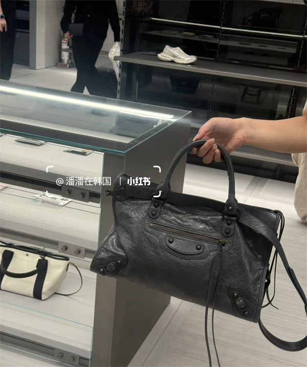 BALENCIAGA 2026 人気商品  収納 ハンドバッグ バレンシアガ スーパーコピーブランド激安通販 専門店