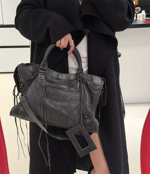 BALENCIAGA 2026 人気商品  収納 ハンドバッグ バレンシアガ スーパーコピーブランド激安通販 専門店