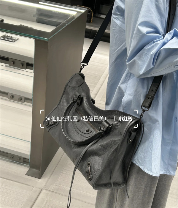 BALENCIAGA 2026 人気商品  収納 ハンドバッグ バレンシアガ スーパーコピーブランド激安通販 専門店
