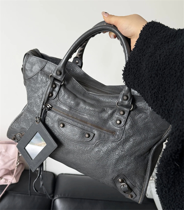 BALENCIAGA 2026 人気商品  収納 ハンドバッグ バレンシアガ スーパーコピーブランド激安通販 専門店