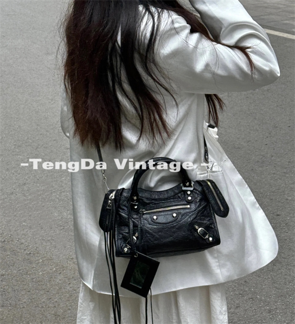 格安 2026春夏 新作 BALENCIAGA バレンシアガ ハンドバッグスーパーコピーブランド激安通販 専門店