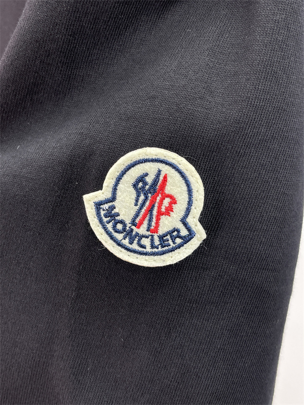 お値段もお求めやすいモンクレール ランキング1位  MONCLER半袖Tシャツスーパーコピーブランド激安通販 専門店