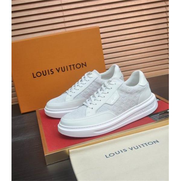 お洒落☆LOUIS VUITTON ルイヴィトンスニーカースーパーコピー疲れにくい衝撃吸収ソール搭載