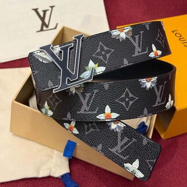 LOUIS VUITTON コピー ルイヴィトン コピー 2026新作 モノグラムフラワー レザーベルト LVバックル メンズ レディース カジュアル