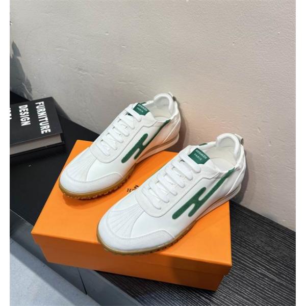 ☆エルメススニーカーコピー☆やわらかな素材が足に優しいHermès スリッポンスニーカー
