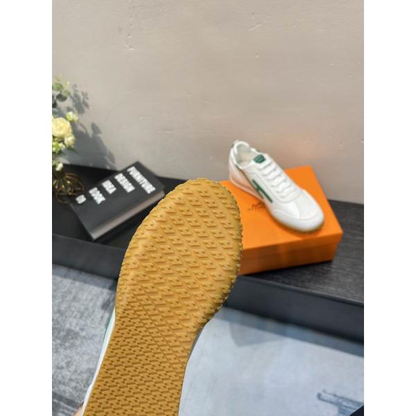 ☆エルメススニーカーコピー☆やわらかな素材が足に優しいHermès スリッポンスニーカー