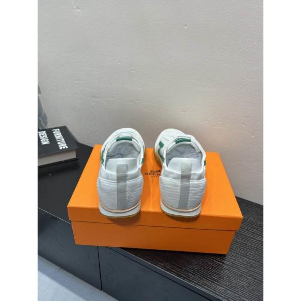 ☆エルメススニーカーコピー☆やわらかな素材が足に優しいHermès スリッポンスニーカー