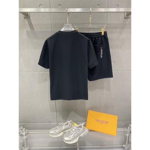 スポーティカジュアル 半袖トップス ハーフパンツ リラックスシルエット MONCLER モンクレール コピー セットアップ デイリー対応