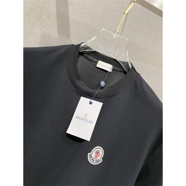 スポーティカジュアル 半袖トップス ハーフパンツ リラックスシルエット MONCLER モンクレール コピー セットアップ デイリー対応