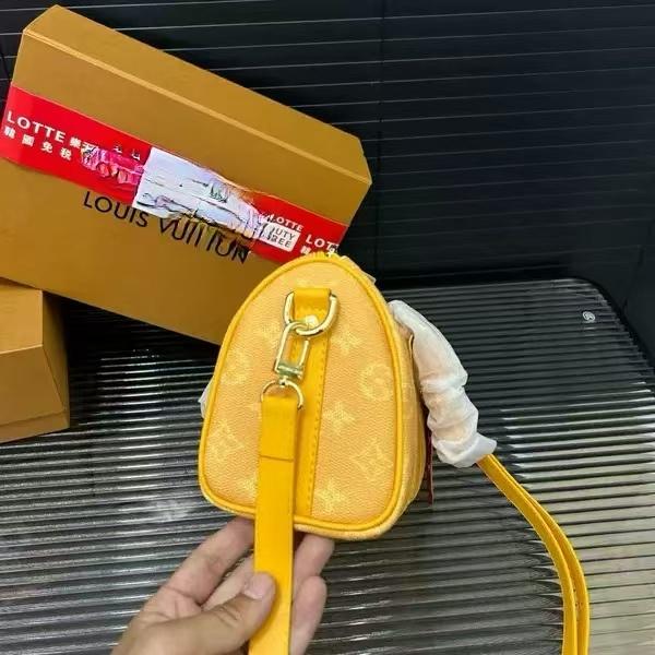 2026新作 LOUIS VUITTON ルイヴィトン 激安 モノグラム ミニボストンバッグ ショルダーバッグ 2WAY ハンドバッグ チャーム付き
