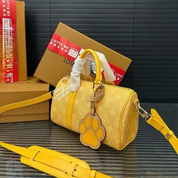 2026新作 LOUIS VUITTON ルイヴィトン 激安 モノグラム ミニボストンバッグ ショルダーバッグ 2WAY ハンドバッグ チャーム付き