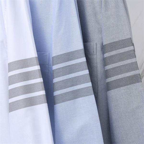 プレミアムファッション アーバンスタイル 注目モデル THOM BROWNE トムブラウン コピー ボタンダウンシャツ